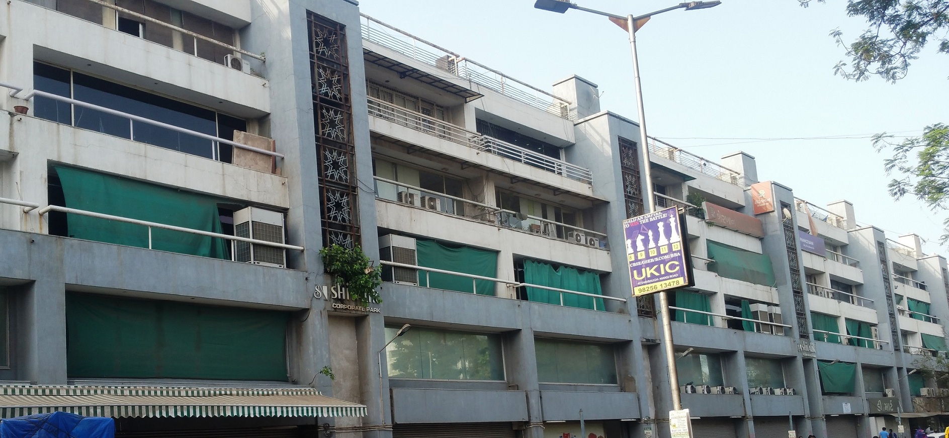 1149 Sq Ft Furnished Office For rent in Shivalik Corporate park Shyamal Satellite